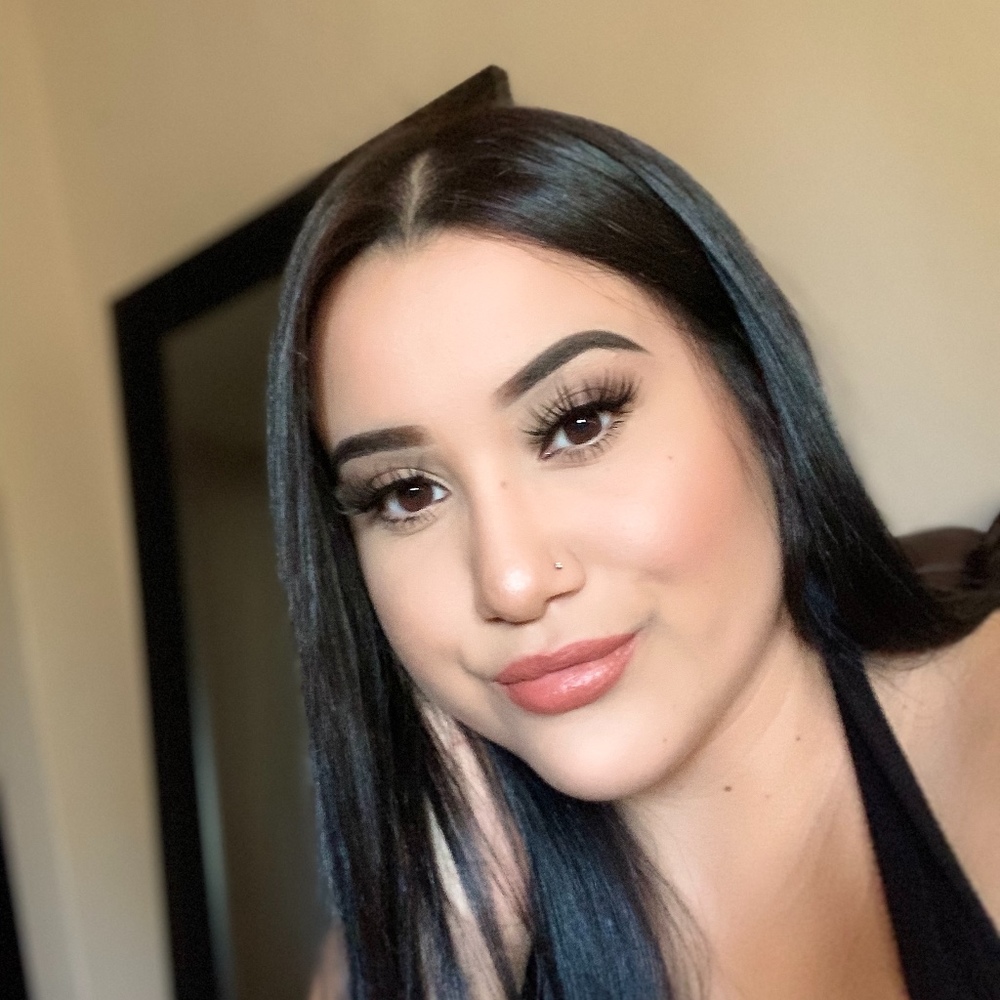 Meet your Posher, Karina